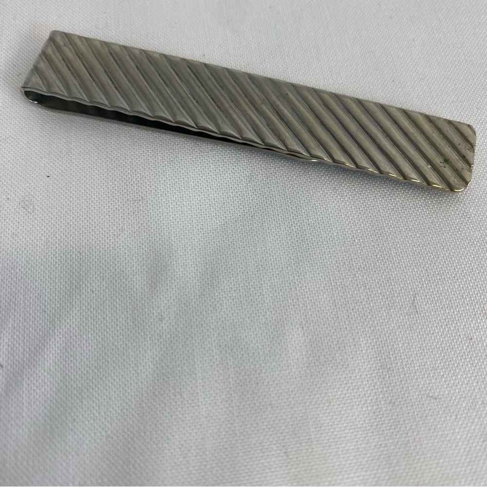 Vintage Silver Tone Diagonal Stripe money clip